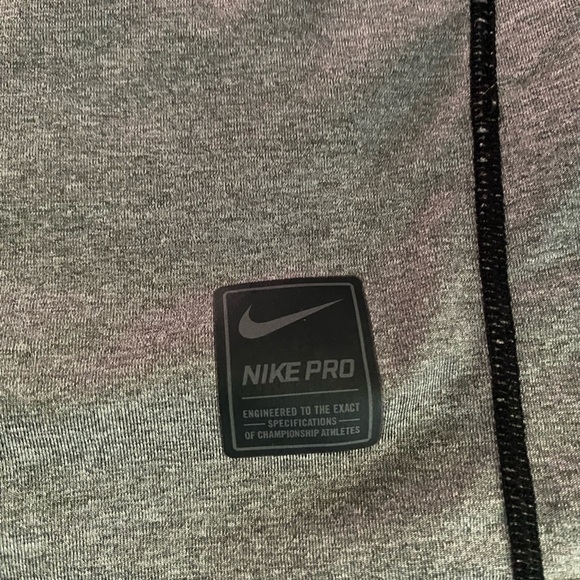 men’s nike shirt - Picture 3 of 4